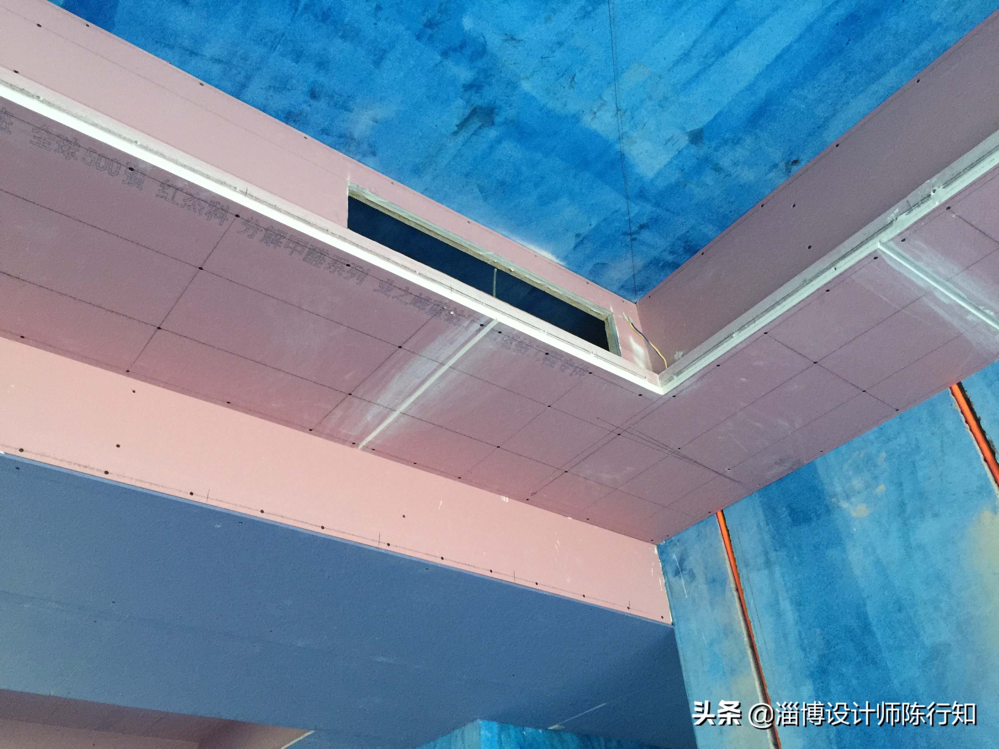 木龙骨与轻钢龙骨哪个更容易开裂,轻钢龙骨注意事项