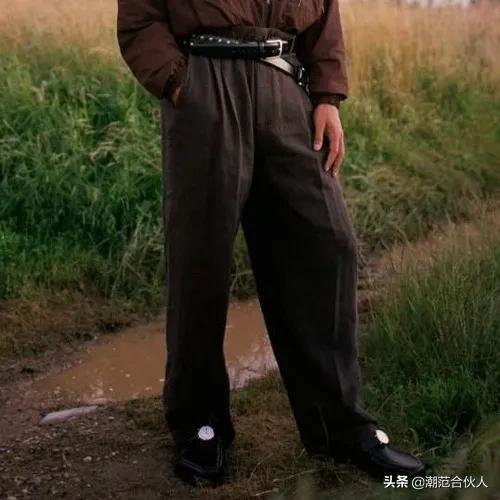 vans一脚蹬鞋感最好的,vans一脚蹬各个版本穿着区别大吗