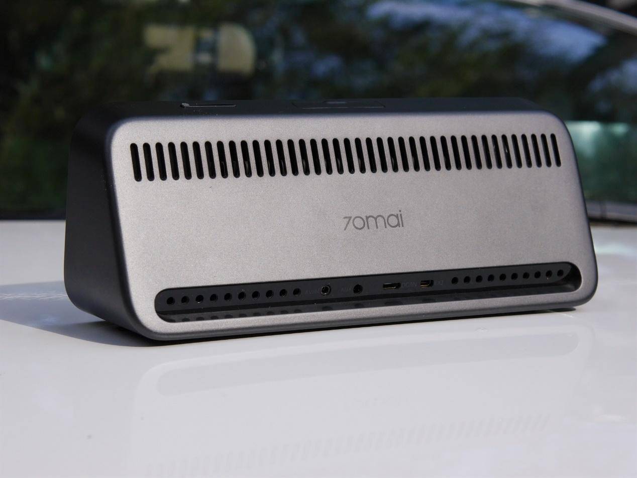 小米70迈车载智能系统,小米70迈值不值得买