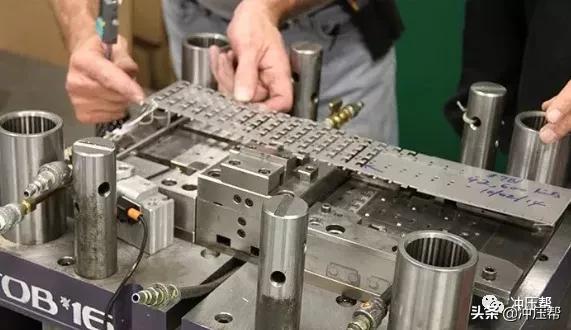 冲压模具设计入门40课,鱼眼端子冲压模具设计