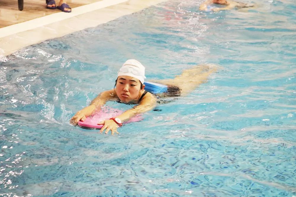 游泳教练属于什么职业类型,游泳教练长期发展应该考虑什么