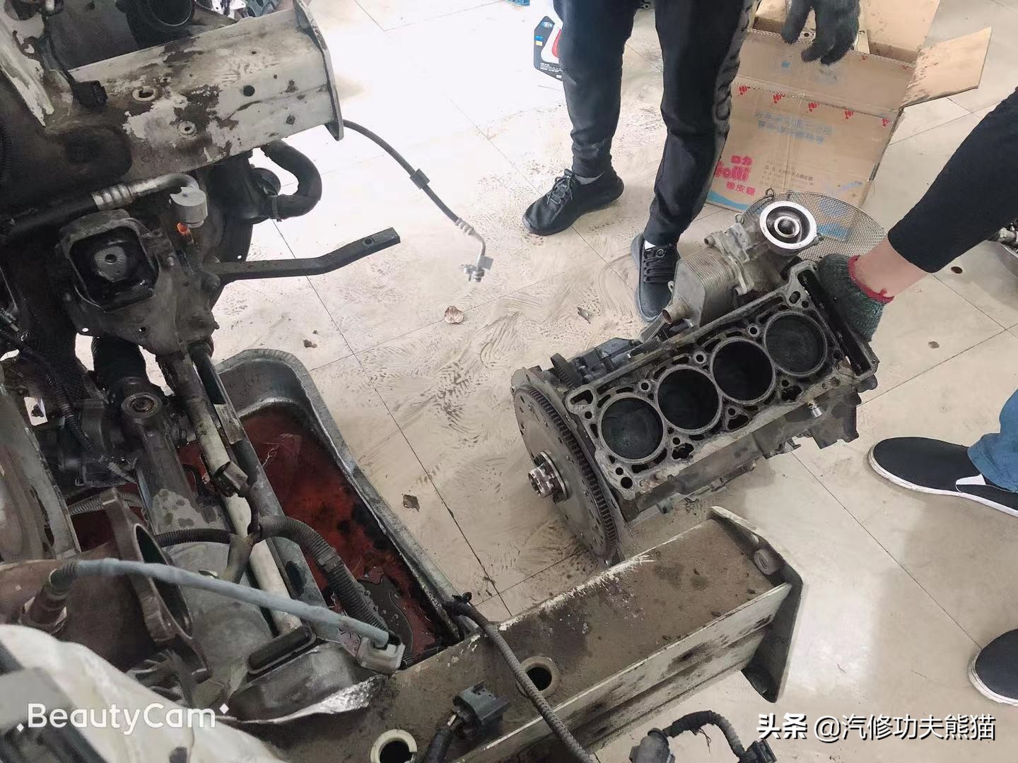 2013款奥迪a4l烧机油怎么解决,奥迪a4l突然全车无电是什么原因