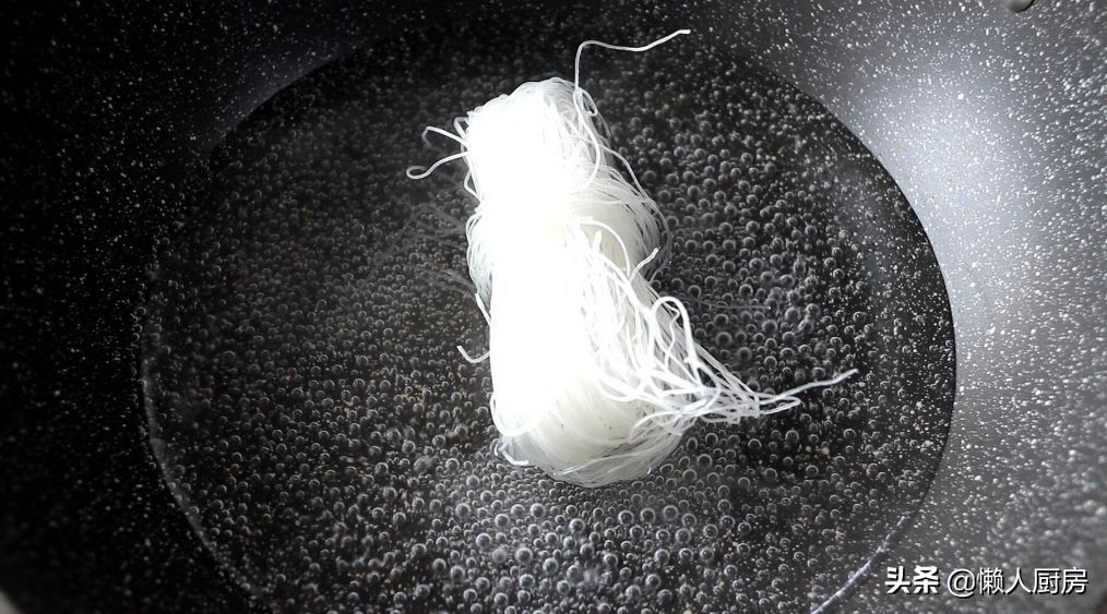 不需揉的韭菜鸡蛋饼的做法,韭菜鸡蛋饼不用面粉的做法