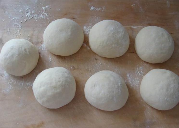 蒸馒头用冷水还是热水,发酵好的馒头用冷水还是热水蒸