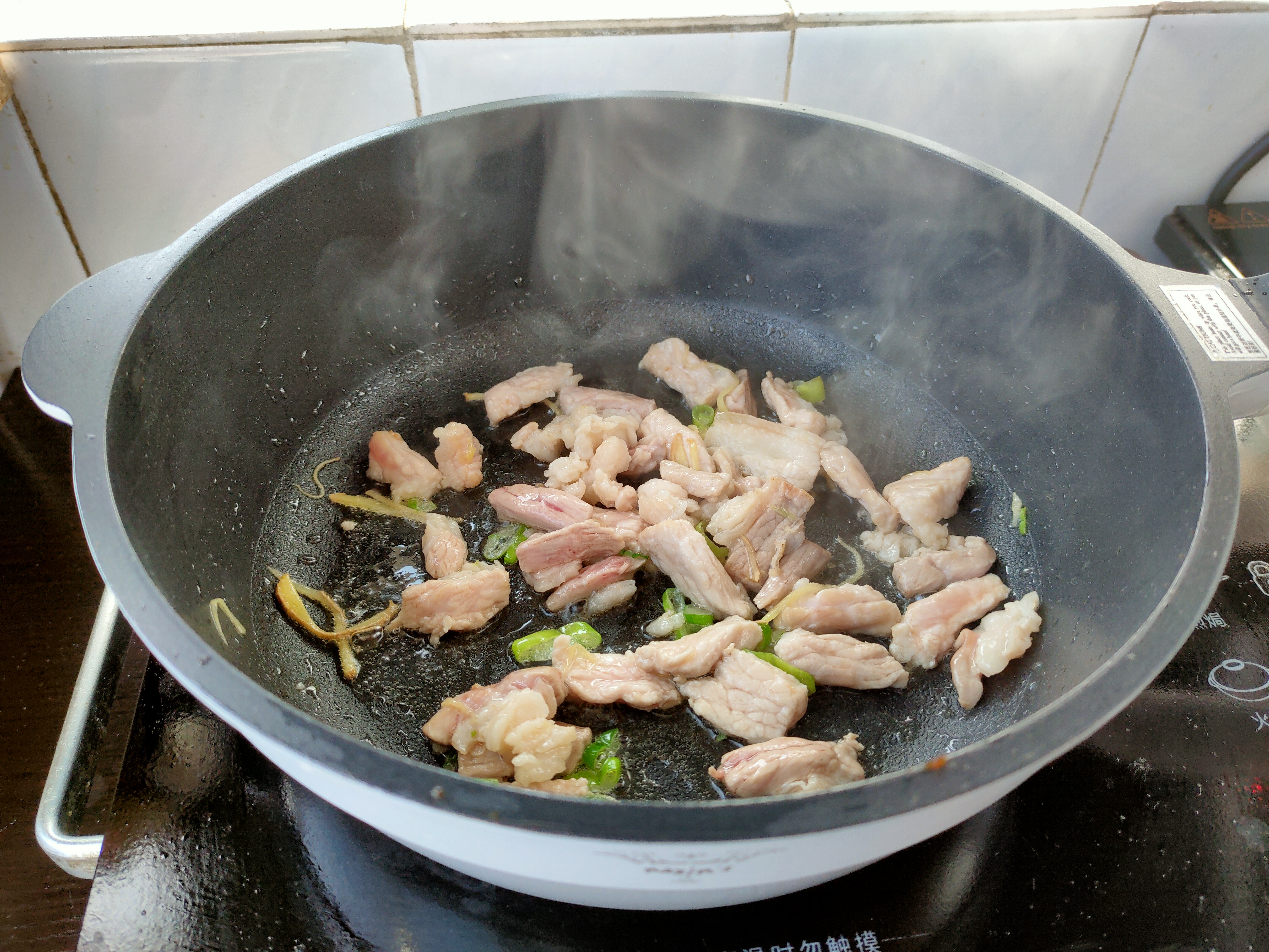 大头菜家常做法简单实用鲜香爽脆,火爆大头菜的家常做法简单