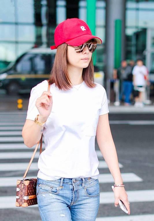 林心如身穿粉色套装出席,林心如一身粉色装出席活动