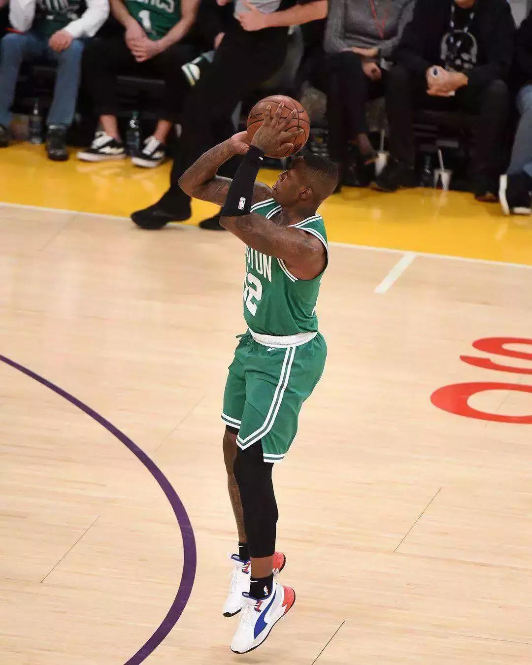 杜兰特遭遇左脚踝扭伤,杜兰特左脚脚踝扭伤最新伤情