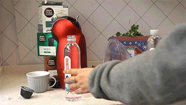 雀巢多趣酷小企鹅咖啡机使用方法,雀巢小企鹅胶囊咖啡机使用说明