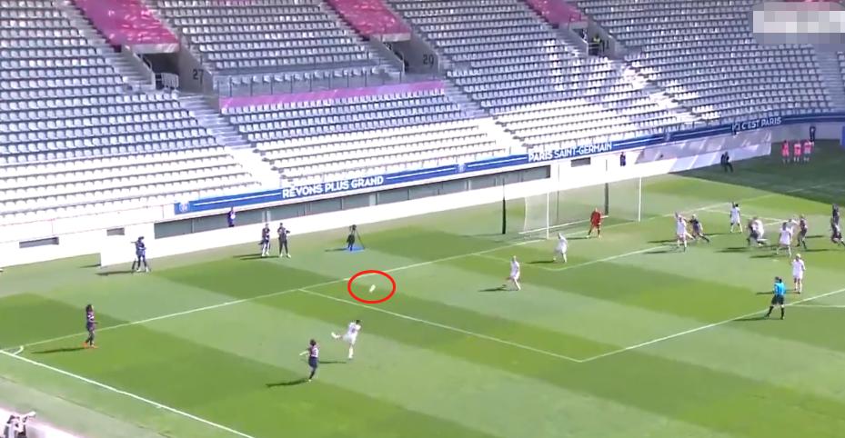 王霜左脚小角度推射,王霜示范教科书式助攻