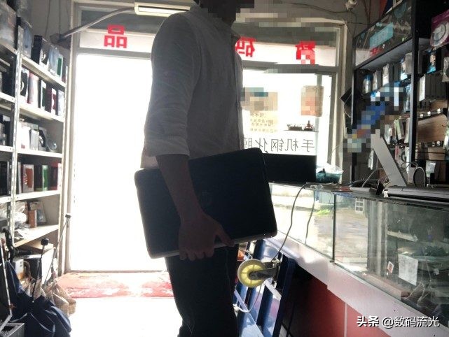 电脑摔一下不开机保修,客户电脑坏了怎么修好