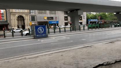 西郊堵车的视频,西郊交通路况