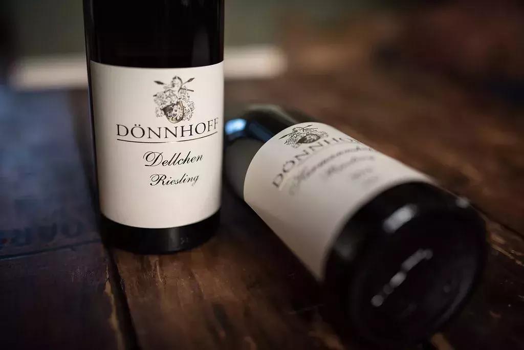 js葡萄酒榜单,权威的酒评家