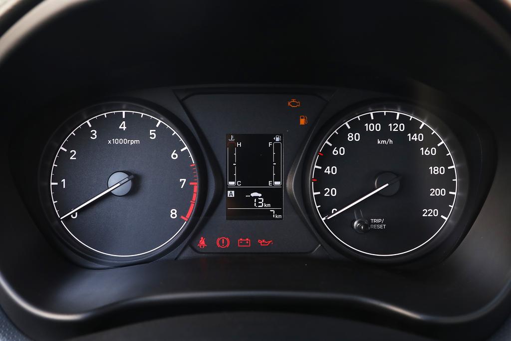 新瑞纳4.99万合适吗,2019年现代瑞纳17万公里价格