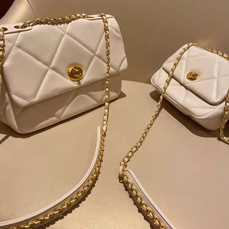 找15元至20元左右的平价小型包包,9个平价包包