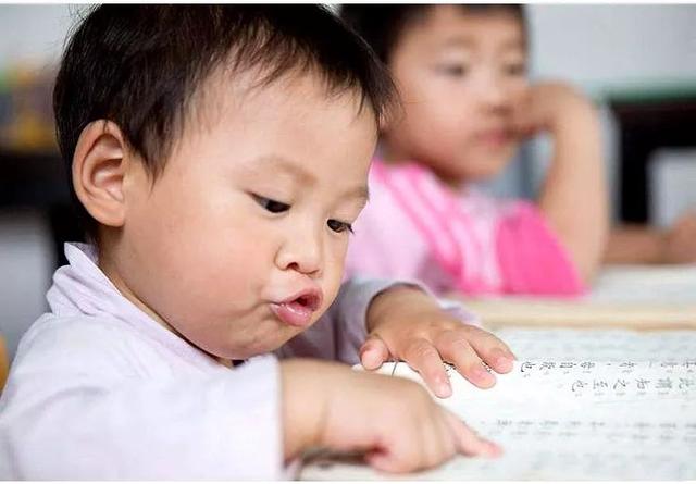2岁宝宝背诗说明记忆力好吗,3岁小孩背诗的技巧和方法