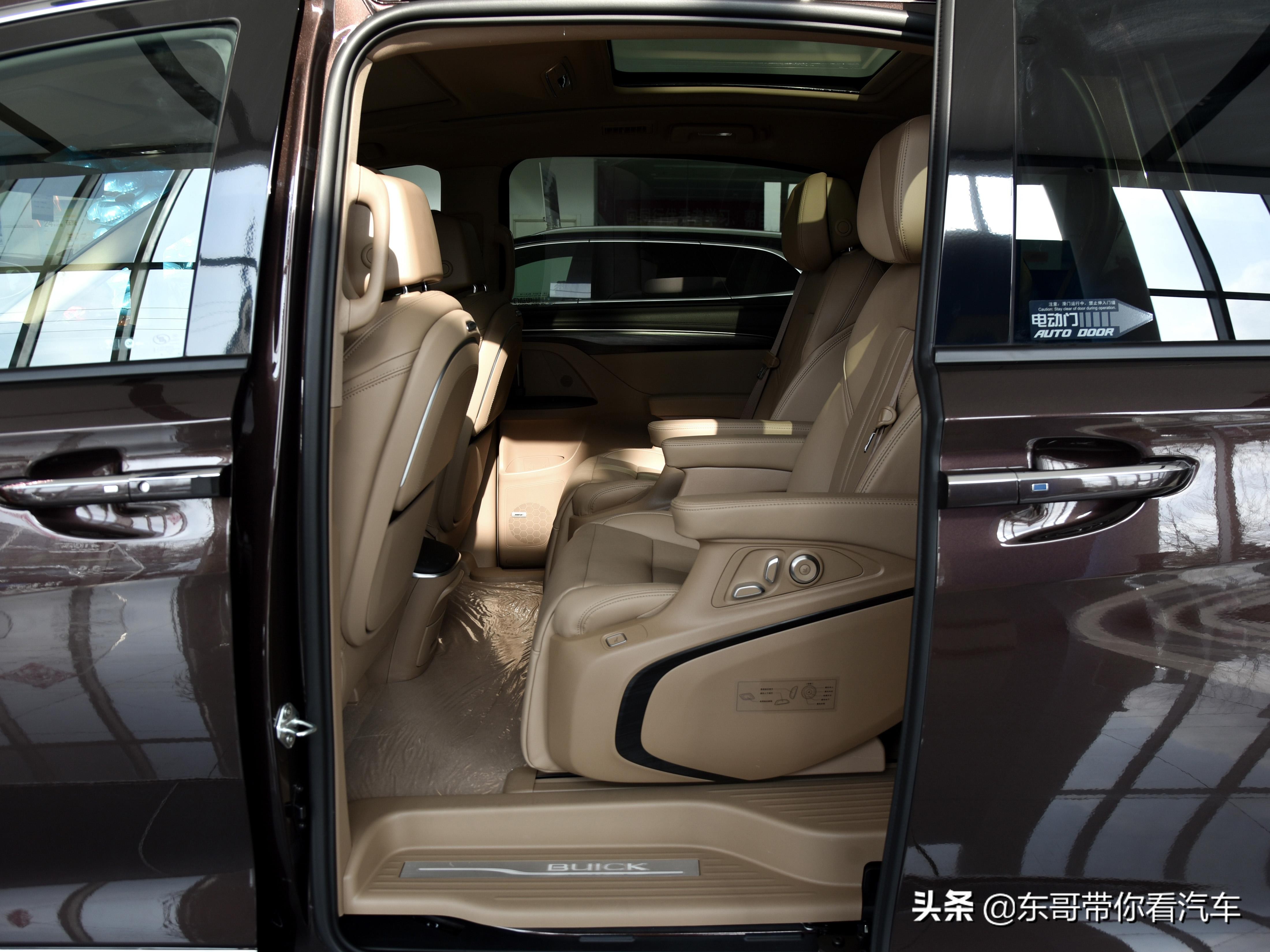 别克gl8最豪华商务车空间展示,别克gl8陆上公务舱豪华型内饰