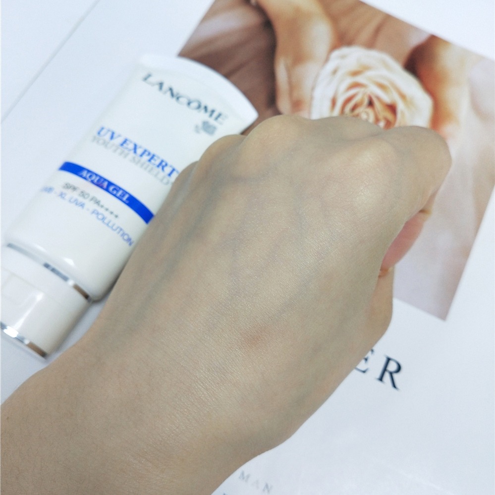 兰蔻小白瓶防晒霜效果怎样 (兰蔻小白管防晒霜是物理防晒吗)