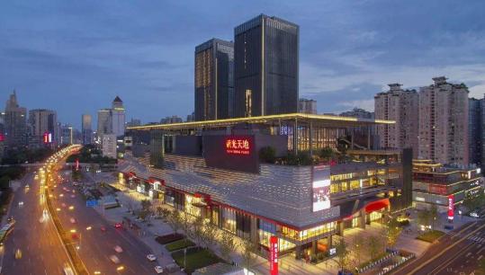 王府井拿下第八张免税牌照股价,王府井暴涨