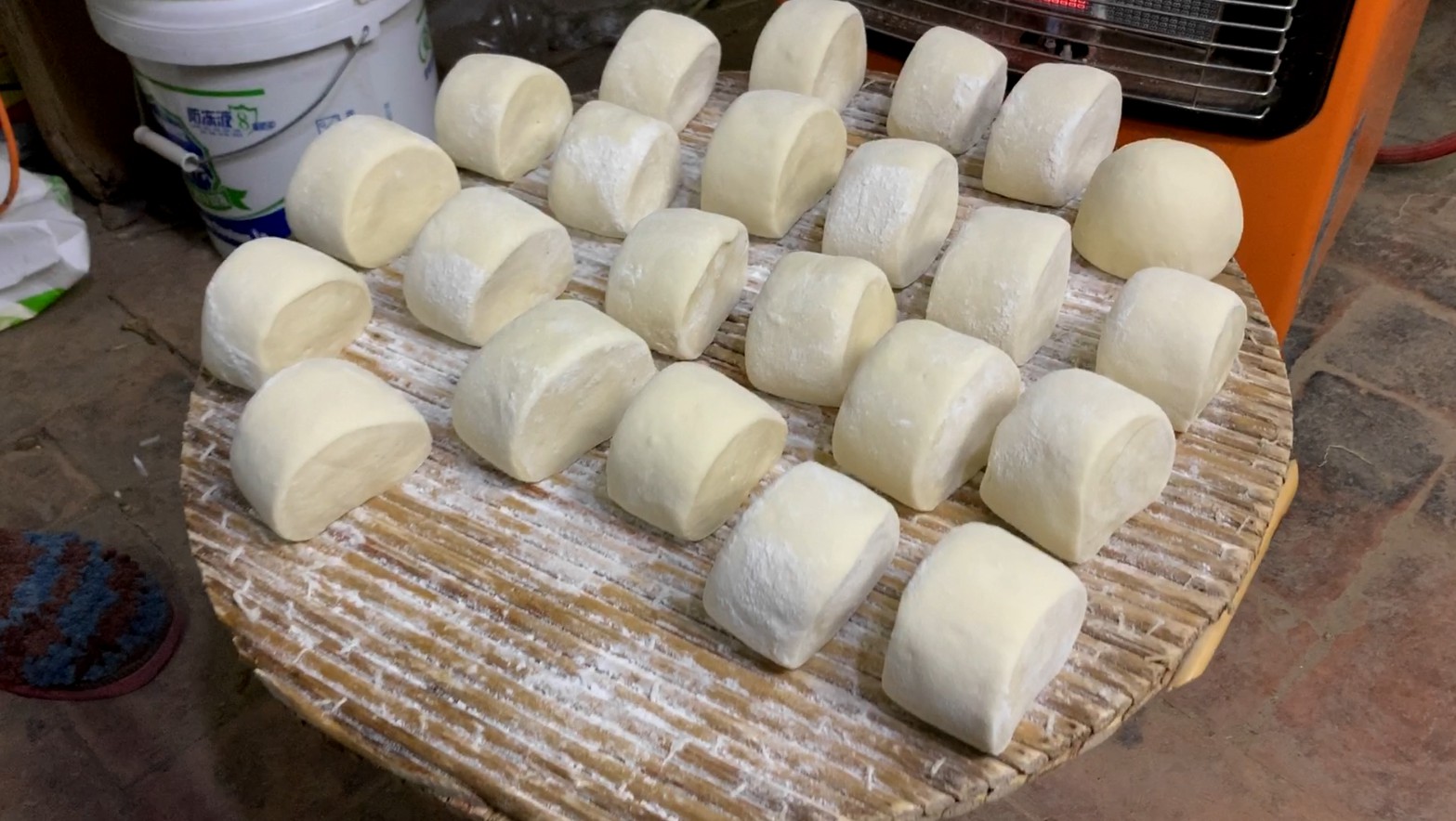 馒头醒发几分钟再蒸比较松软,蒸馒头二次醒发几分钟最好