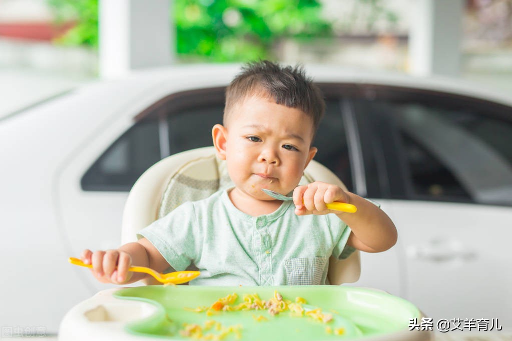 吃完冰棒喝西瓜冰，孩子进了医院：三伏天孩子怎么吃才不生病？