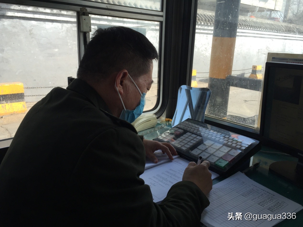 复工复产企业按下重启键,复工复产企业重重按下重启键