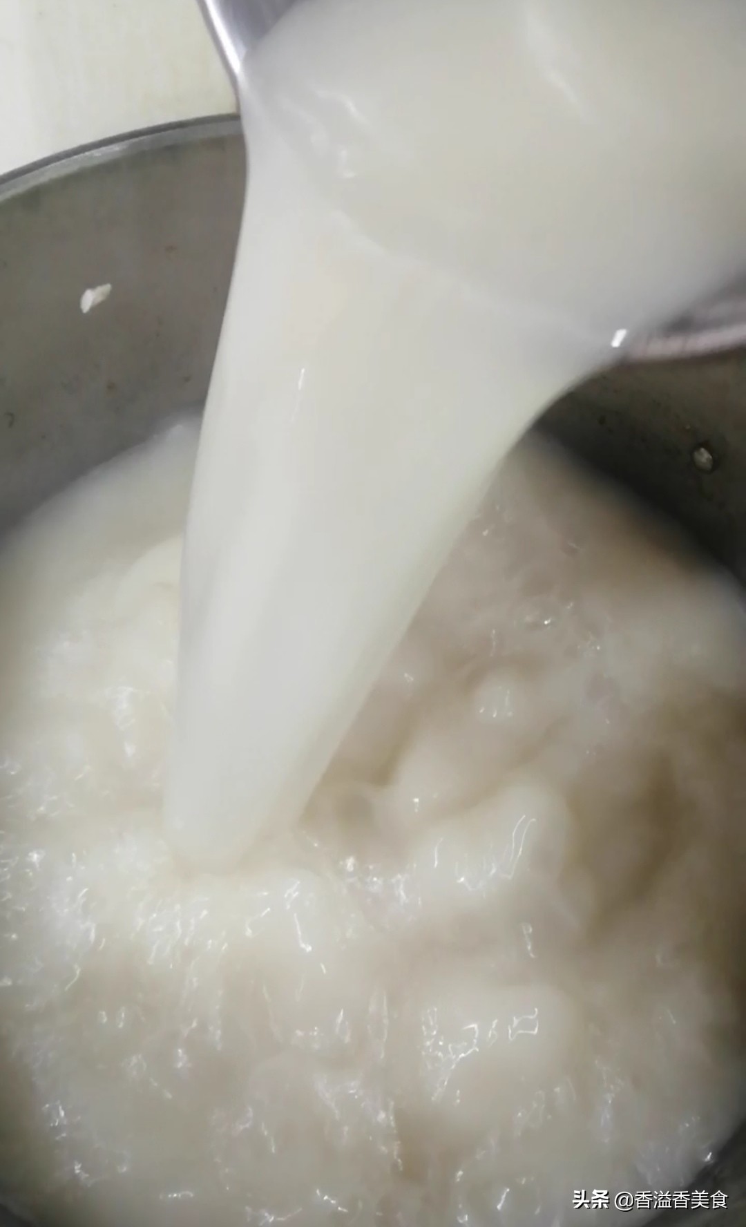 高汤熬汤怎么熬制才最好喝,高汤熬制方法牛骨头汤