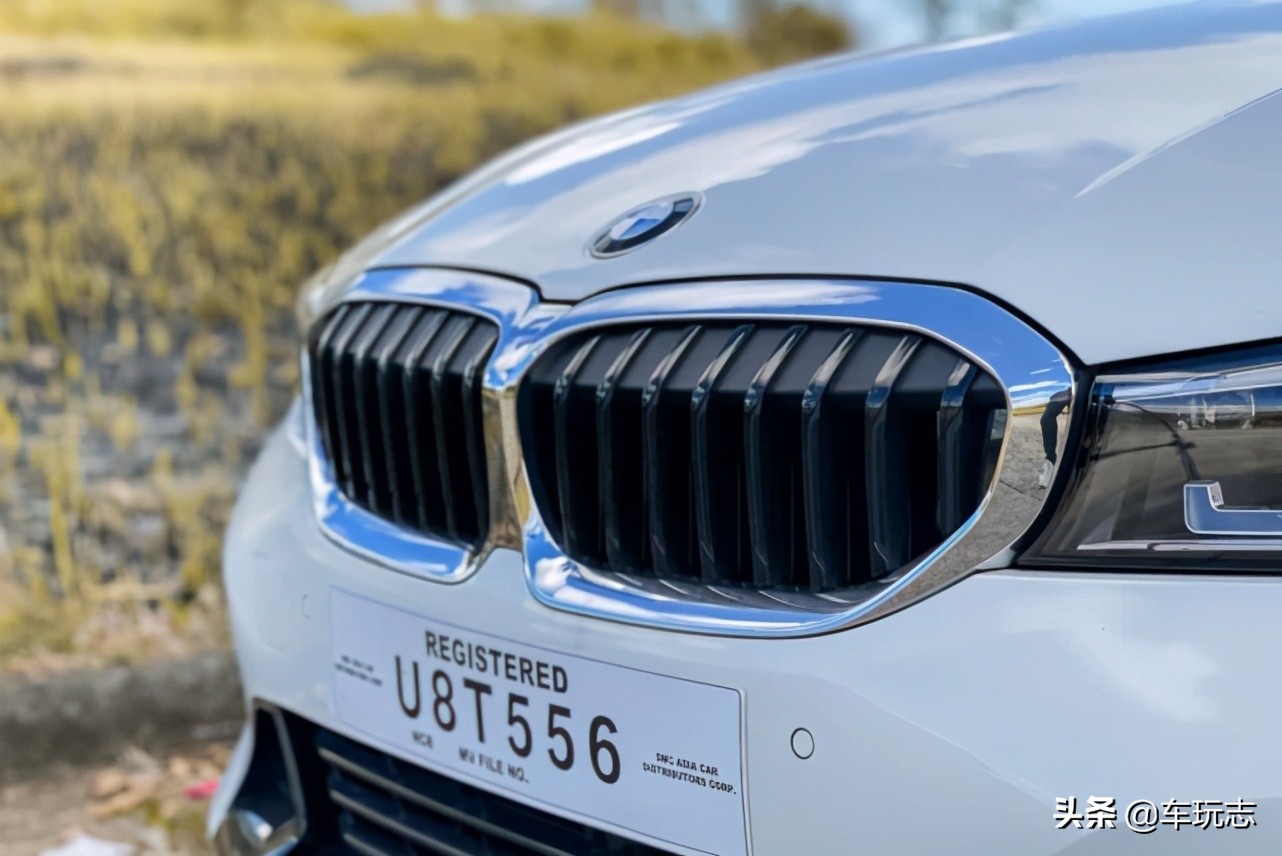 2021款宝马318i运动版：低配版并没有降低豪华身价