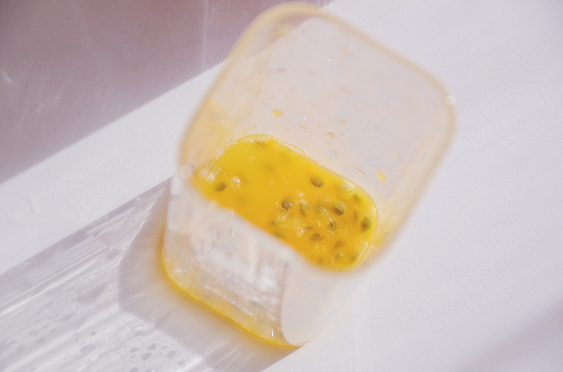 芒果百香果奶昔家常做法,芒果奶昔热饮奶茶店做法