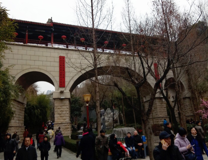 曲江寒窑遗址公园和曲江遗址公园,曲江寒窑遗址公园在地铁几号线