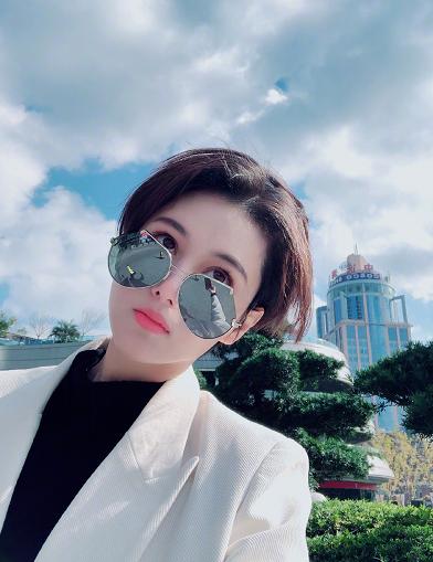 张馨予成为军嫂的洗白之路,张馨予当军嫂后现状