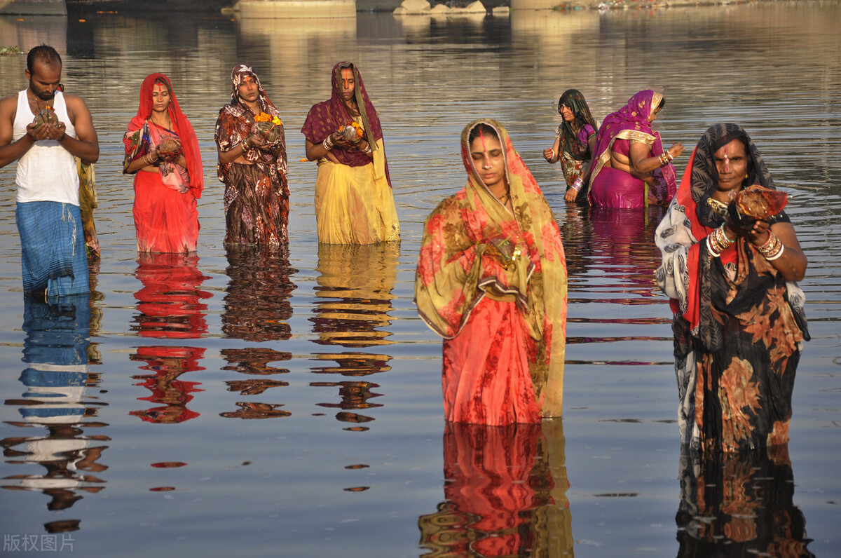 当没有天敌的非洲蜗牛，遇上喝恒河水的印度人，谁才是最后赢家？