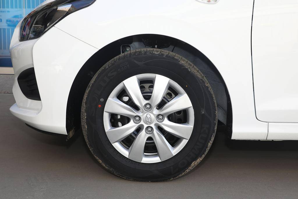 家用现代瑞纳皮实吗,现代瑞纳两厢自动挡suv