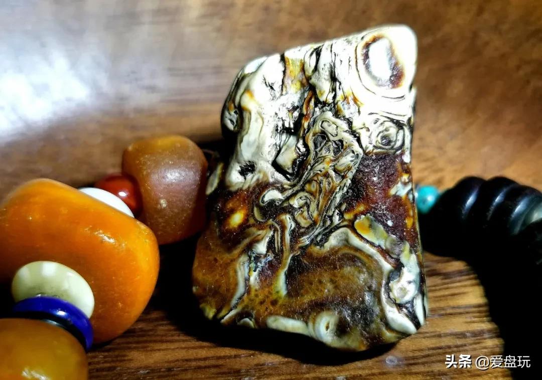 真正的蜜蜡是怎样的,特别迷恋蜜蜡