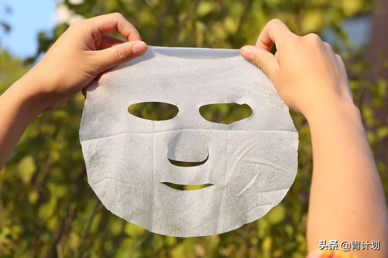 敷面膜的正确护肤方法,最适合敷面膜的黄金时间