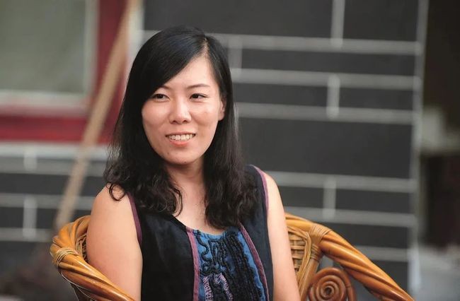 七年前辞职的女老师现状,辞职看世界的女教师现在怎么样了