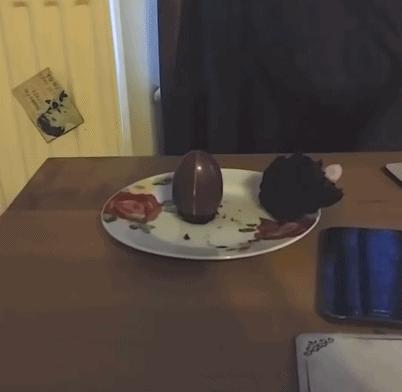 看了整整七分钟，他们最终还是上去了