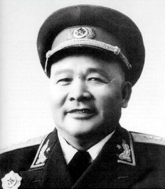 1943年，毛主席接见新四军将领田守尧，保卫处处长却说：他是假的