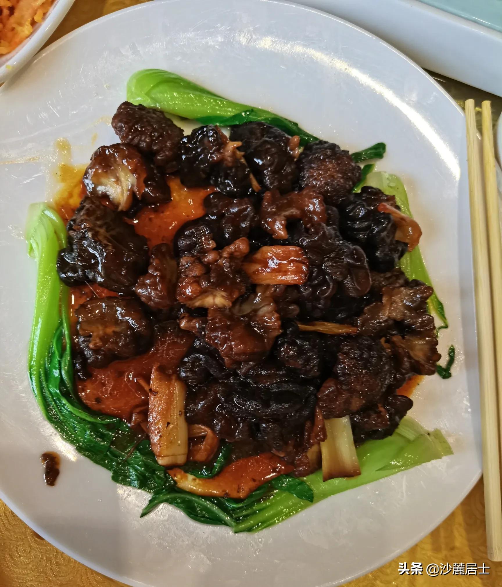 1000000元一桌的婚宴都有什么菜,大名婚宴都有什么菜