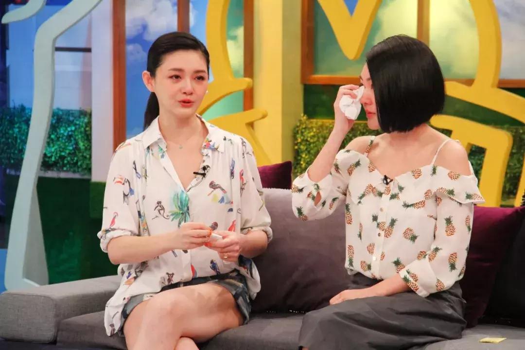 大s和小s二女儿买衣服,小s被大s吐槽