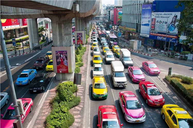 泰国留学中介费用一览表,泰国清迈高中留学费用