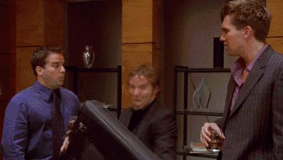 这部闷骚片,专门给“蠢货”颁奖