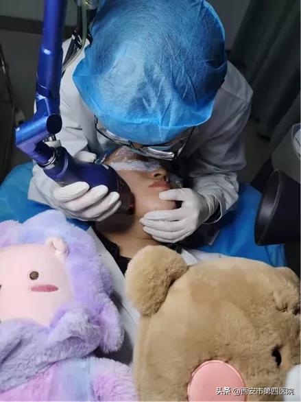 #安心变美课堂##我的安心变美推荐#点阵激光，帮你把被“坑过”的青春平回来！