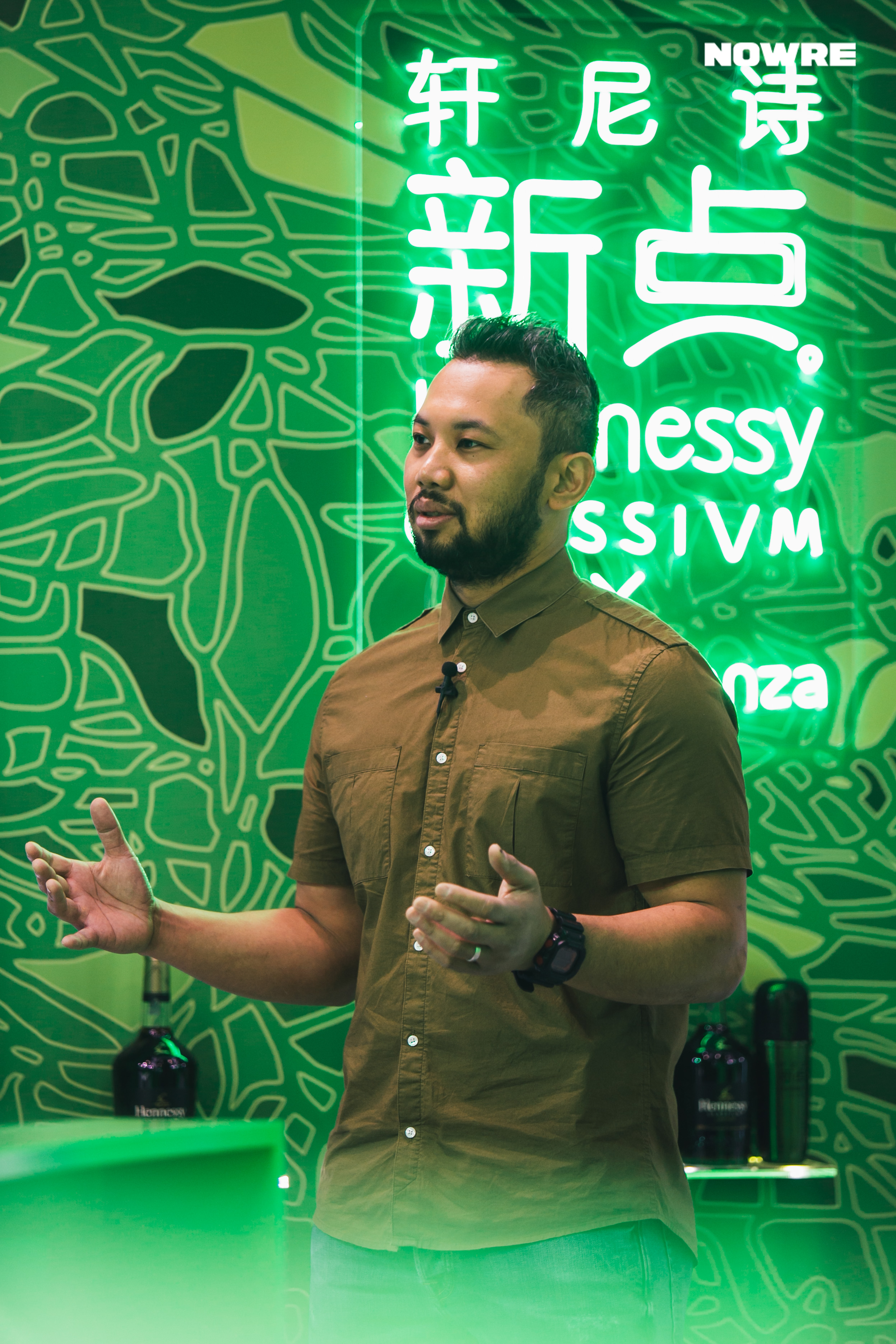 乘着球鞋的浪潮「搞」艺术，好不好搞？