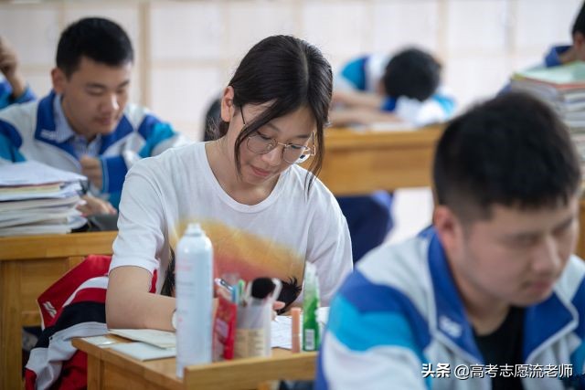 高中文理分科有哪些问题,高中分科是选文科好还是理科好