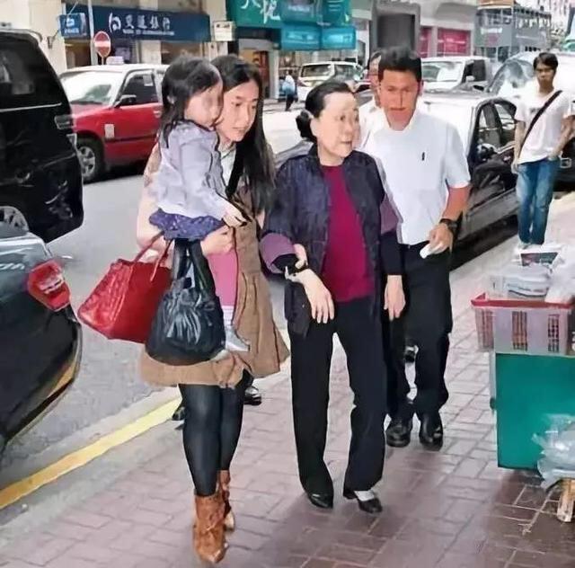 刘銮雄为什么不追林青霞,刘銮雄为什么没选洪欣