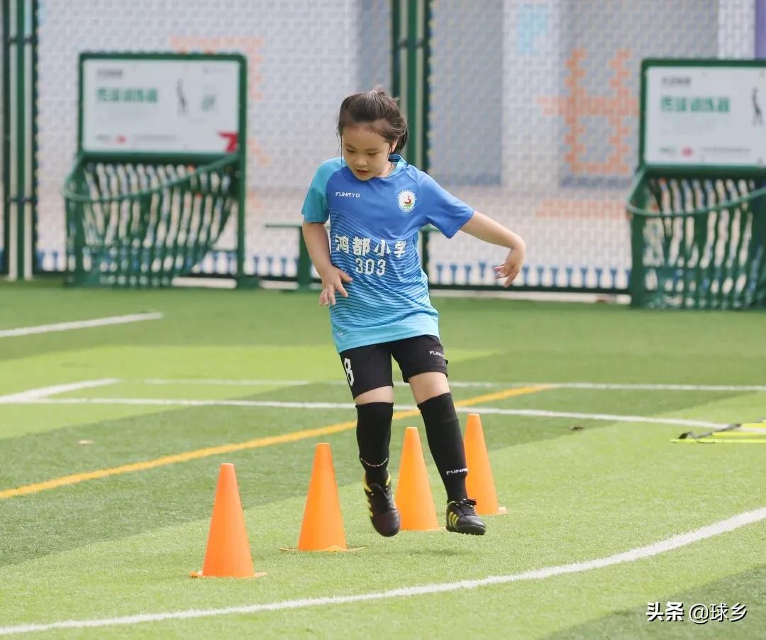 公益体彩快乐操场走进新洲小学,公益体彩快乐操场活动走进保定