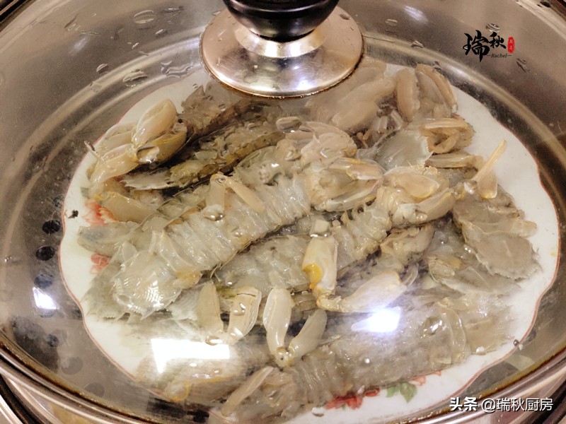 入夏后，又到了吃“海中蜈蚣”的季节，肉体肥美，错过还需等一年