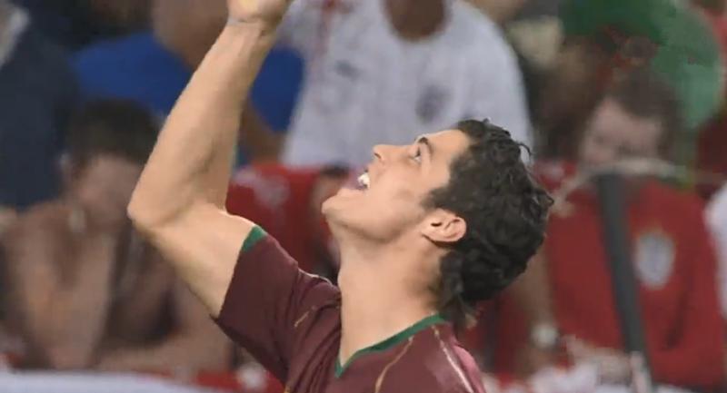 c罗说到父亲哽咽流泪,c罗接受采访谈及父亲黯然落泪