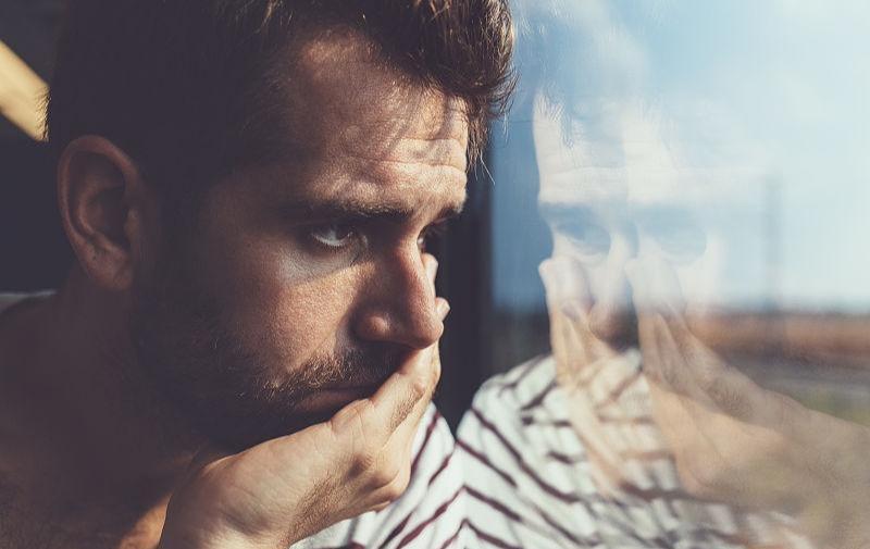 老婆和别的男人在一起了怎么办,老婆和别的男人暧昧或出轨了怎样