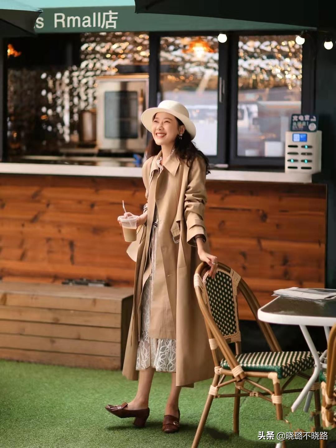 怎么样穿风衣才显得很有气质,穿风衣的高级感